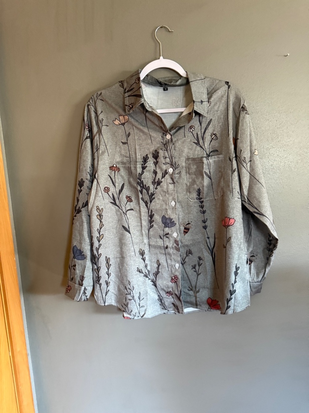 Light Gray Floral Button-Up Shirt - Men's Casual Shirt